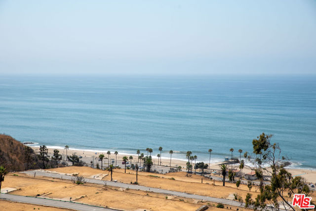 Drew Fenton | 415 El Medio Avenue Pacific Palisades CA | MLS: 7354492