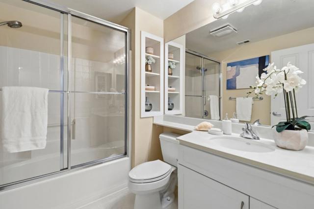 1982 W Bayshore Road, East Palo Alto CA: https://media.crmls.org/mediaz/fde512db-4f3d-4c8e-ab72-61de60213687.jpg