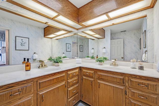 1068 Concord St, Pleasanton CA: https://media.crmls.org/mediaz/fde6d7bc-6fd3-441b-9800-193ad432952f.jpg