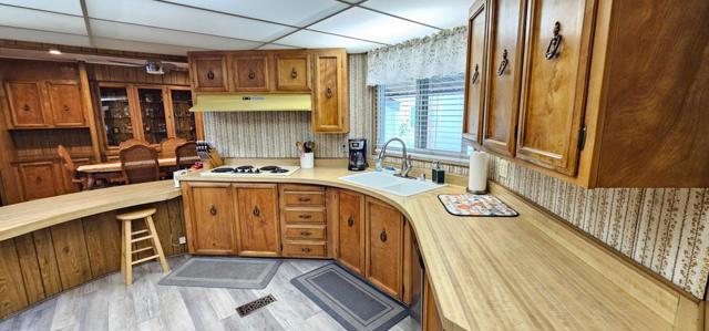 556 Millpond Drive, San Jose CA: https://media.crmls.org/mediaz/fde70774-b177-4135-9606-7ca3b44e4fd3.jpg