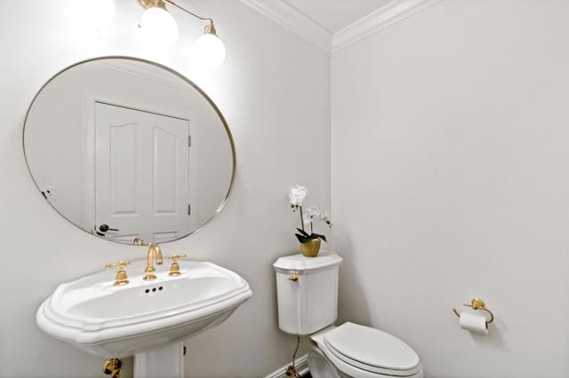 136 Finger Avenue, Redwood City CA: https://media.crmls.org/mediaz/fde784dc-50b3-4eba-91ca-adb440de14d0.jpg