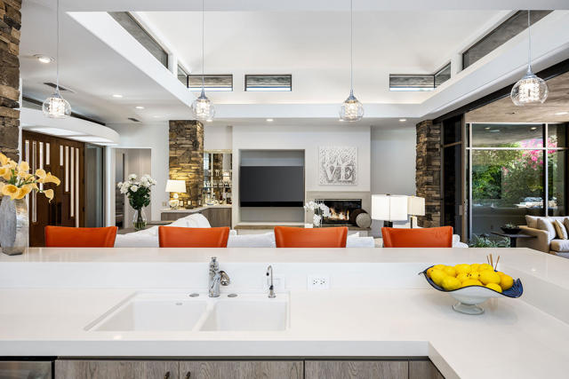 810 Shadow Vista, Palm Desert, CA 92260