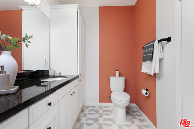 3750 Santa Rosalia Drive, Los Angeles CA: https://media.crmls.org/mediaz/fde83647-3e48-4c6d-8870-5bad5ffbcb68.jpg