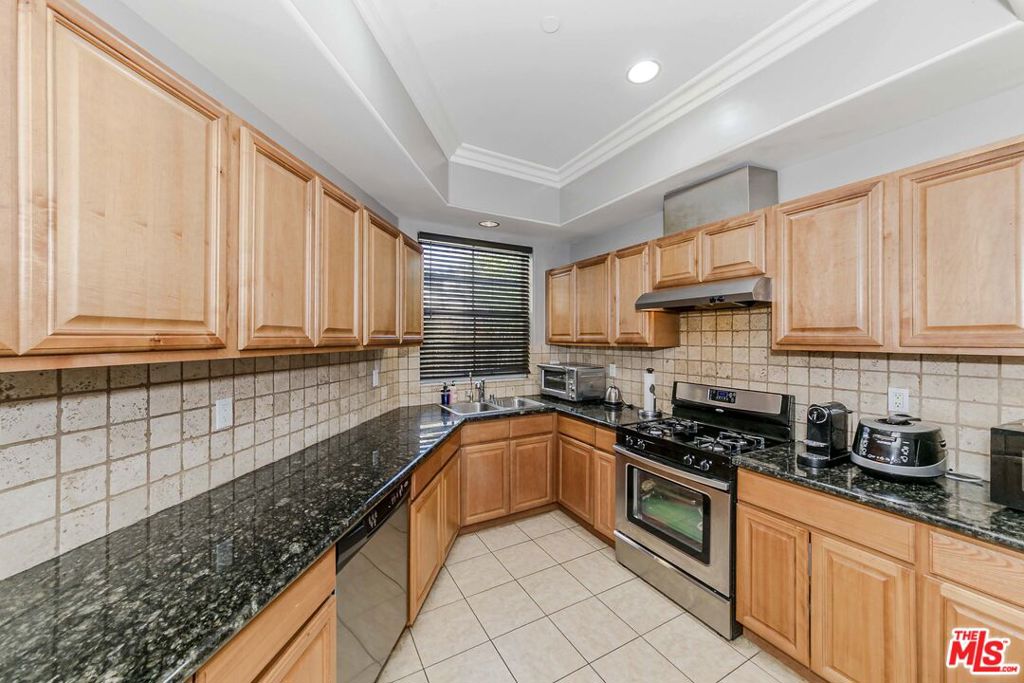 Fde849Cf Eccd 4257 A416 F857430Fb809 2743 Montrose Avenue #110, Montrose, Ca 91020 &Lt;Span Style='BackgroundColor:transparent;Padding:0Px;'&Gt; &Lt;Small&Gt; &Lt;I&Gt; &Lt;/I&Gt; &Lt;/Small&Gt;&Lt;/Span&Gt;