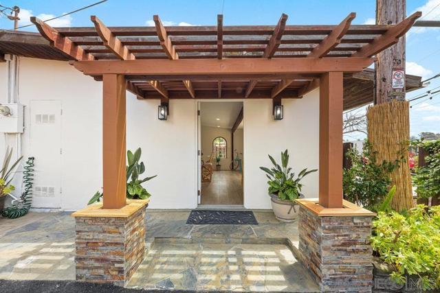 720 Valley Ave, Solana Beach, California 92075, 2 Bedrooms Bedrooms, ,1 BathroomBathrooms,Single Family Residence,For Sale,Valley Ave,240010347SD