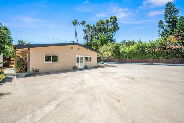 5905 Old Wheeler Road, La Verne CA: https://media.crmls.org/mediaz/fde9f3f4-3637-4c28-8800-a923fcbc9c74.jpg