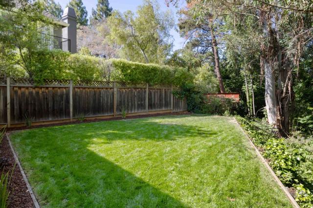 850 Arroyo Court, Palo Alto CA: https://media.crmls.org/mediaz/fdeb2d73-1a70-4d99-b861-0358e0d84b91.jpg