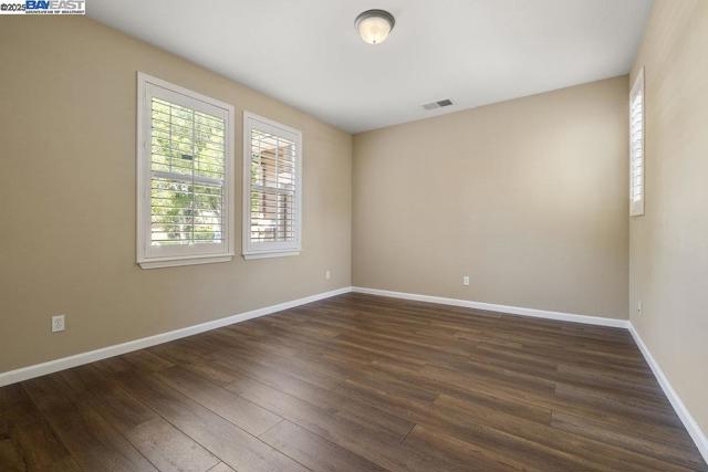 670 W Privado Way, Mountain House CA: https://media.crmls.org/mediaz/fdeb3d92-661d-424b-85f5-6899dfb814c6.jpg