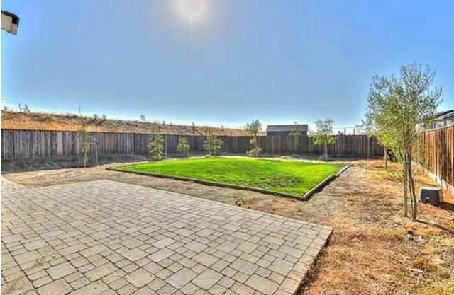 346 Watchtide Way, Oakley CA: https://media.crmls.org/mediaz/fdeba55c-fee2-469d-a44b-1a0f1921736f.jpg