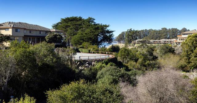 453 Seascape Resort Drive, Aptos CA: https://media.crmls.org/mediaz/fdebb588-aea0-4b7e-9040-d852a1ab8eb5.jpg