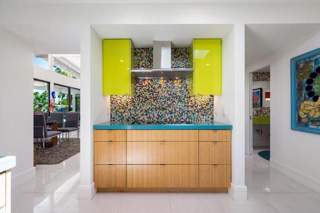1380 Malaga Circle, Palm Springs CA: https://media.crmls.org/mediaz/fdebf7eb-73e1-4215-ae95-a747b31e04cf.jpg