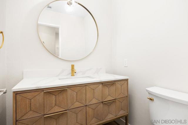 3693 RUETTE DE VILLE, San Diego CA: https://media.crmls.org/mediaz/fded13be-43e2-4de2-b2c5-758e1e0b2513.jpg