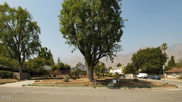 2305 Galbreth Road, Pasadena CA: https://media.crmls.org/mediaz/fdedeaa0-66cf-482d-9e67-7f597160e517.jpg