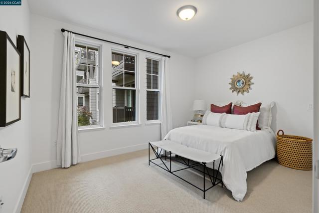 1000 Dewing Ave, Lafayette CA: https://media.crmls.org/mediaz/fdef5609-6a97-4eea-bb9b-7417a0194334.jpg