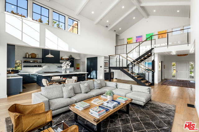 1057 Corsica Drive, Pacific Palisades CA: https://media.crmls.org/mediaz/fdf0bd5f-2c88-4489-a176-b57d5bc08f5f.jpg