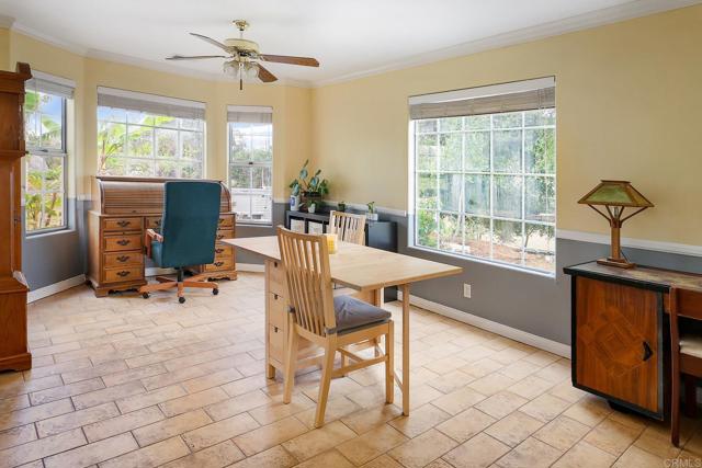 Detail Gallery Image 9 of 42 For 15519 Villa Sierra, Valley Center,  CA 92082 - 4 Beds | 3 Baths