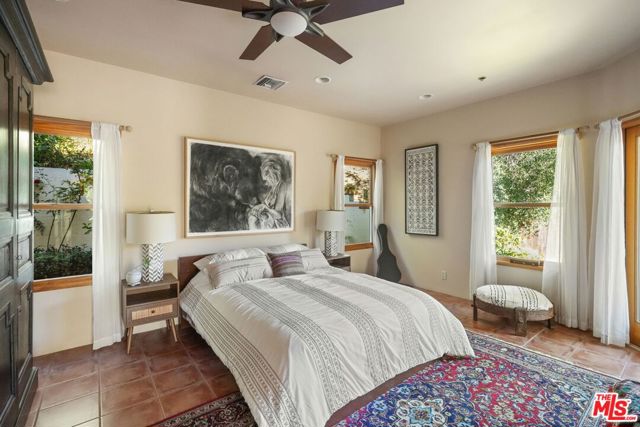 774 Old Topanga Canyon Road photo 21
