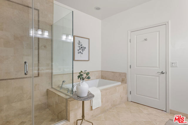 8238 W Manchester Avenue, Playa del Rey CA: https://media.crmls.org/mediaz/fdf387e1-9f77-43c3-a28c-1e4adc1dcb7b.jpg