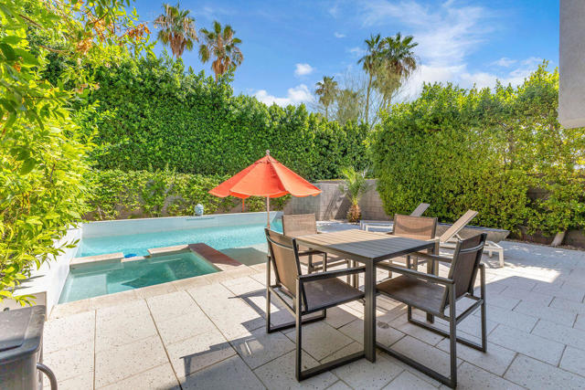 350 Goleta Way, Palm Springs CA: https://media.crmls.org/mediaz/fdf553ce-41f7-4820-9992-41819c1cf643.jpg