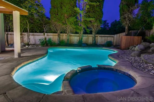 4512 Terraza Ct, San Diego CA: https://media.crmls.org/mediaz/fdf5d30f-1dba-4553-82a0-5a2bbe95acd2.jpg