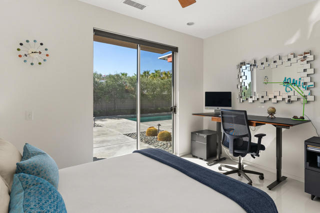 1069 Azure Court, Palm Springs CA: https://media.crmls.org/mediaz/fdf619e3-63d0-416d-842f-2fce5346c30e.jpg