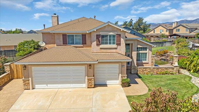 1851 Burgundy Circle, Gonzales CA: https://media.crmls.org/mediaz/fdf64b0d-0fec-4653-9f98-c838a581800b.jpg