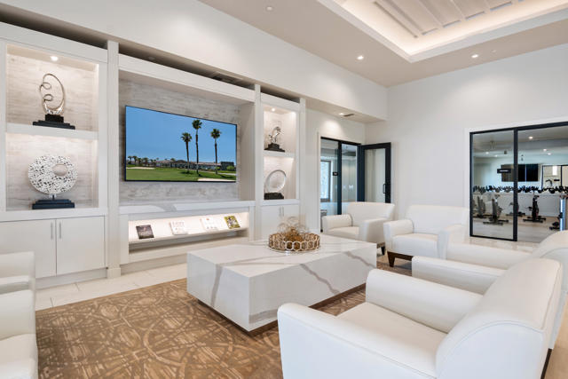 107 Tanglewood Trail, Palm Desert CA: https://media.crmls.org/mediaz/fdf6c9b6-acb6-4363-91be-4b0623422437.jpg