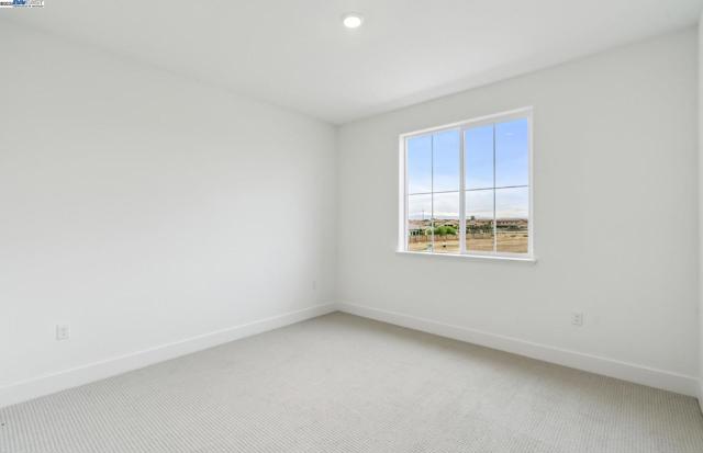 1552 Kasnak Drive, Manteca CA: https://media.crmls.org/mediaz/fdf70c74-8620-47c3-a93b-ee732de950af.jpg