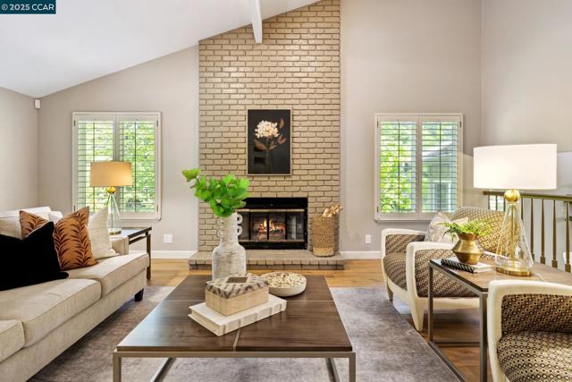 210 Still Creek Rd, Danville CA: https://media.crmls.org/mediaz/fdf796be-1ab3-42b0-88af-e1f39d840981.jpg