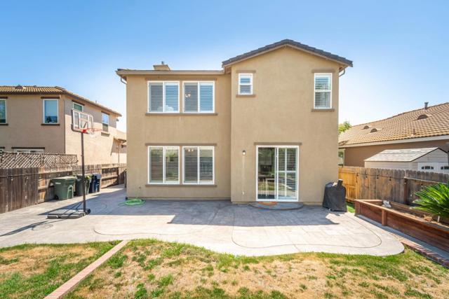 3417 River Shoal Avenue, Sacramento CA: https://media.crmls.org/mediaz/fdf7cf02-7102-48b7-99b5-d5c58ab23d8e.jpg
