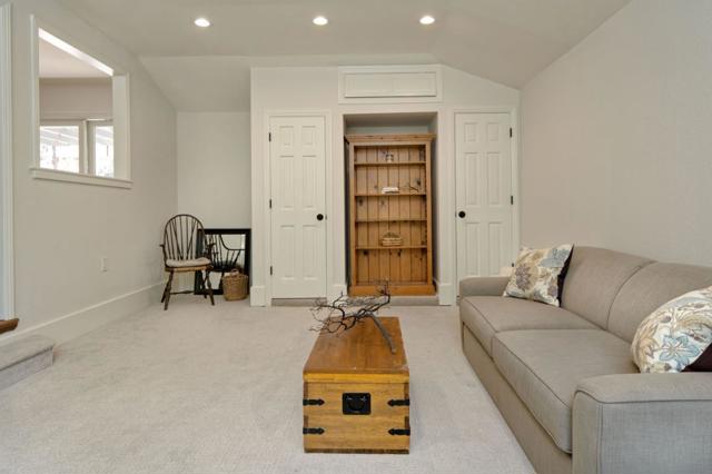 Image 14 of 34 For 21571 Almaden Road