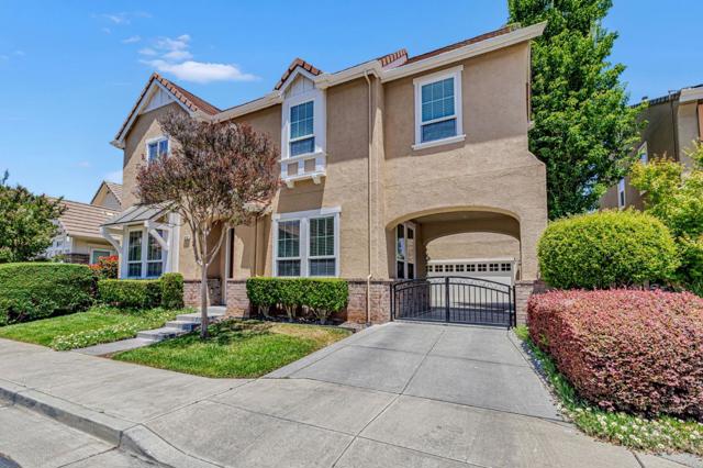 5812 Cajon Way, Gilroy CA: https://media.crmls.org/mediaz/fdf80fe6-0d6e-4400-9c4a-cd4319c9e36c.jpg