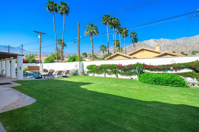 52685 Avenida Ramirez, La Quinta CA: https://media.crmls.org/mediaz/fdfa6c31-7a7c-4d2a-9610-84fe871b4cdb.jpg