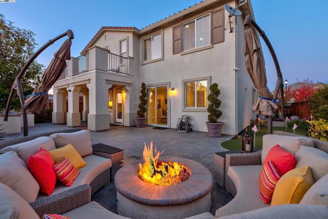 Image 54 of 60 For 2394 Amantea Way