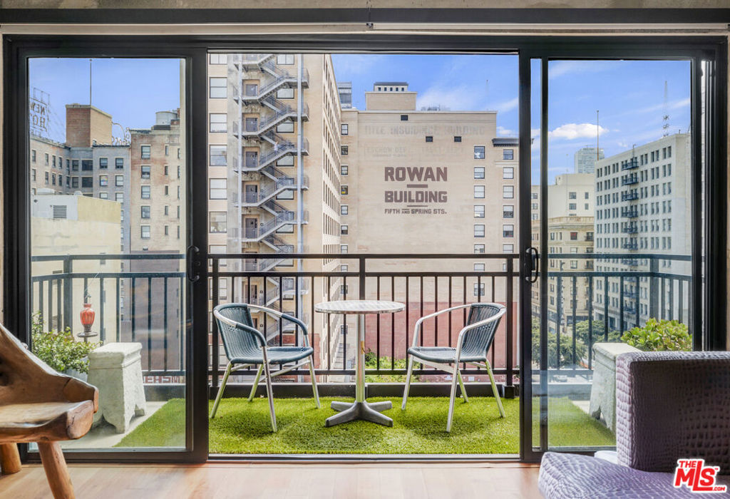 416 S Spring Street 808, Los Angeles, CA 90013