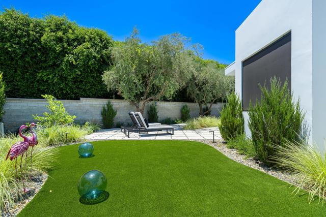 74846 Fox Hills Court, Palm Desert CA: https://media.crmls.org/mediaz/fdfb7f8c-5e38-4d10-b934-0d4217d9c320.jpg