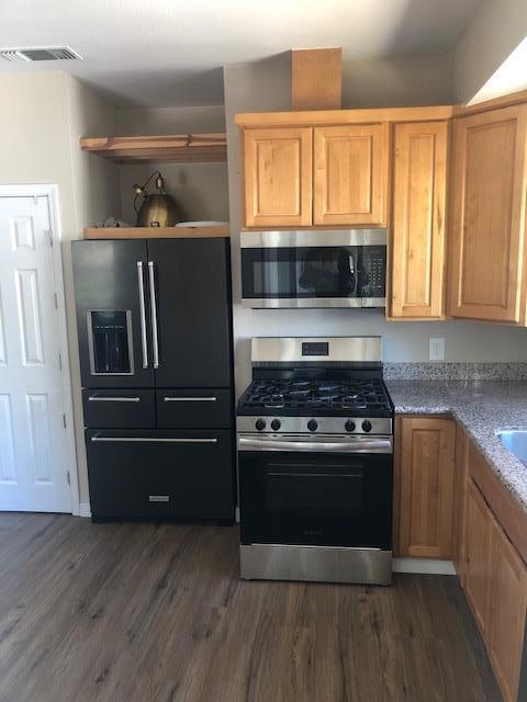 2312 Fairfield Street, Sacramento CA: https://media.crmls.org/mediaz/fdfb980b-cd40-4ad8-91ee-fd4eee15488c.jpg