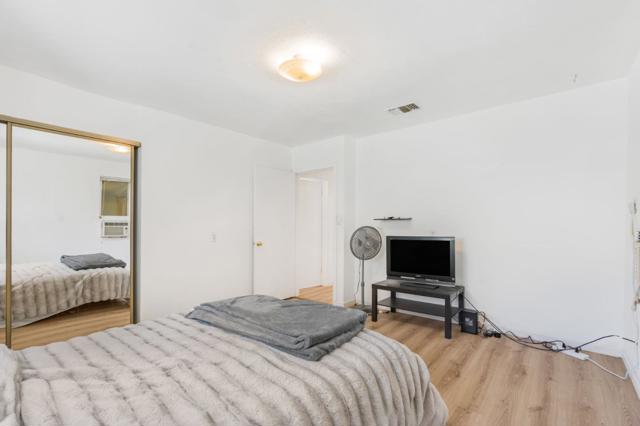 495 Bird Avenue, Los Gatos CA: https://media.crmls.org/mediaz/fdfc7328-4515-4369-b5f1-2d6944e4a1c4.jpg