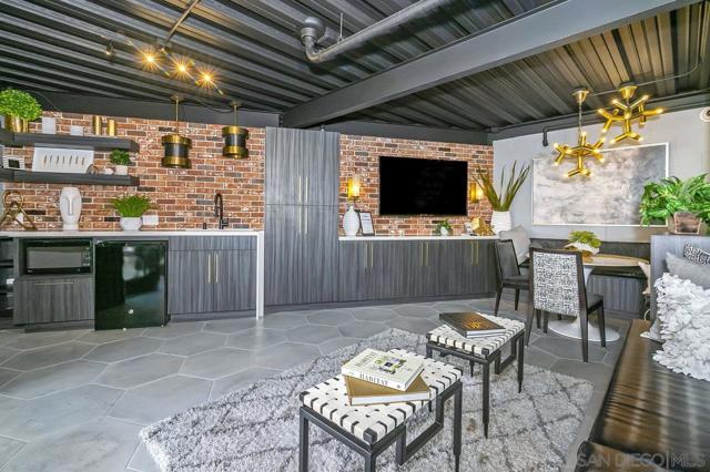 877 Island Ave, San Diego CA: https://media.crmls.org/mediaz/fdfe0321-f30f-49f9-b530-5d1d857897a1.jpg