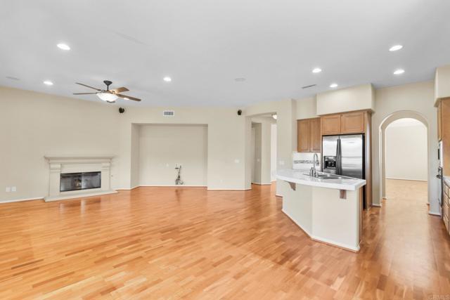 2547 N Trail Court, Chula Vista CA: https://media.crmls.org/mediaz/fdfe0ea6-3c22-4cb2-a479-574d5e65cead.jpg