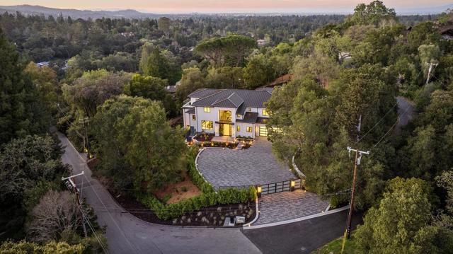 89 Tallwood Court, Atherton CA: https://media.crmls.org/mediaz/fdfecc4b-4bda-4ceb-ace7-382a8844e382.jpg