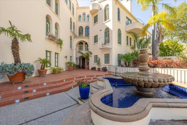 111 W 3rd Avenue, San Mateo CA: https://media.crmls.org/mediaz/fdffc958-8ba3-4b1c-bb9e-779623d81cd1.jpg