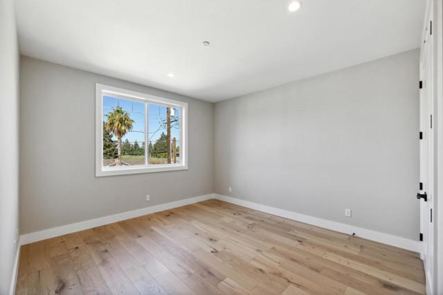 Image 35 of 46 For 15330 Chelsea Drive