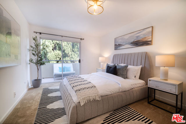 4702 Fulton Avenue, Sherman Oaks CA: https://media.crmls.org/mediaz/fe0047b0-ada6-4901-970a-b6e1346d18f2.jpg