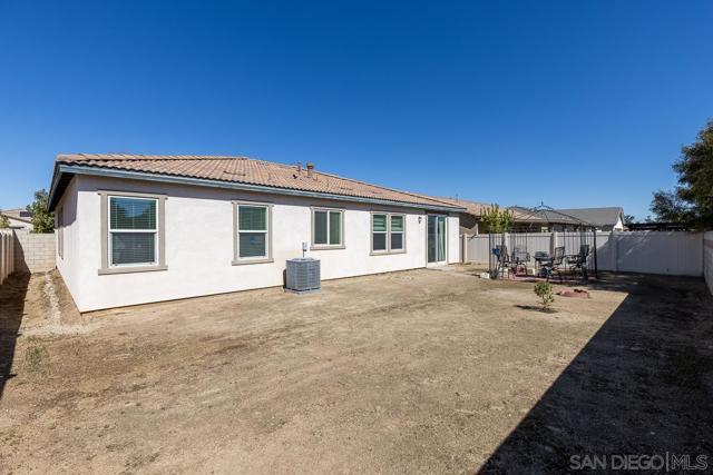 26405 Mallory Court, Menifee, California 92584, 3 Bedrooms Bedrooms, ,2 BathroomsBathrooms,Single Family Residence,For Sale,Mallory Court,250020121SD