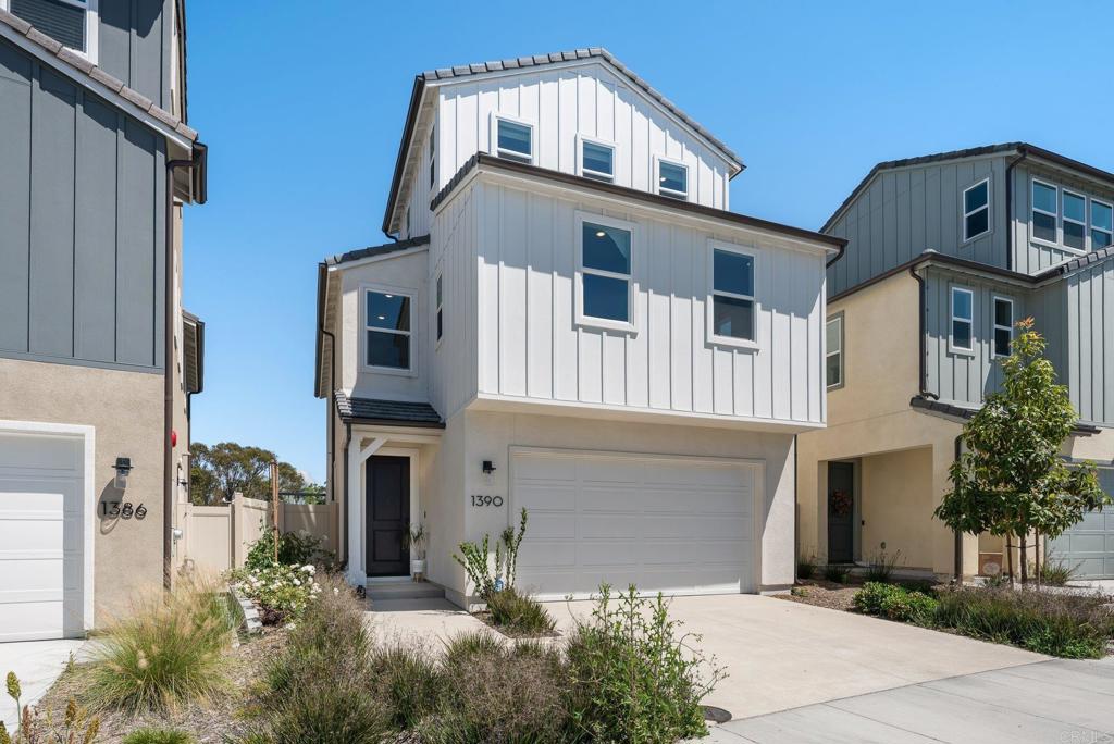 1390 Blue Port Way - photo 2