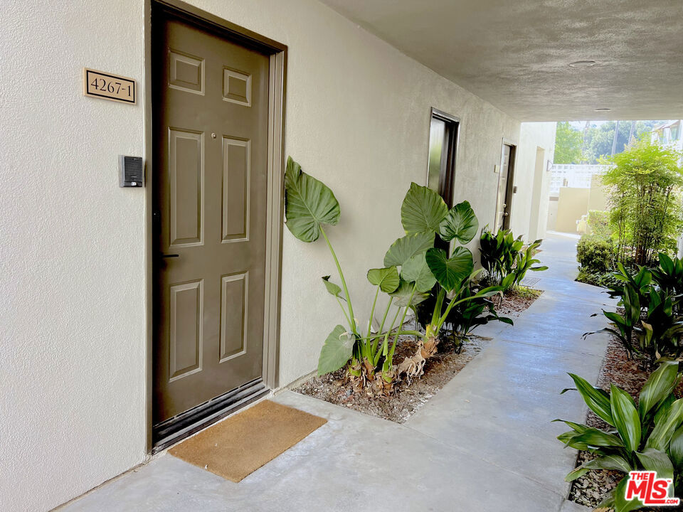 MLS #25563443 img 18