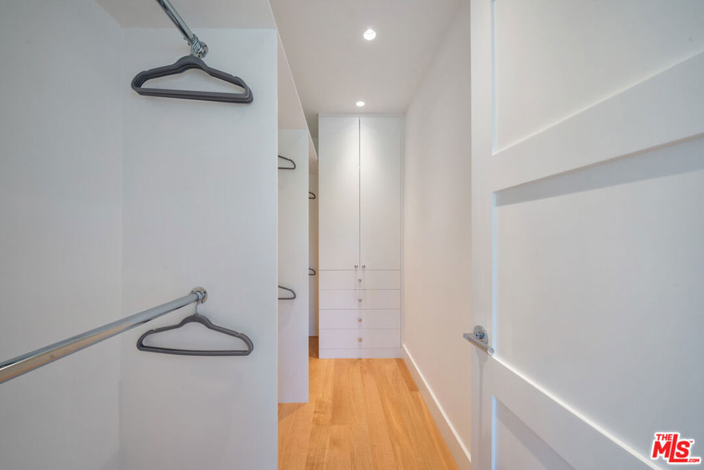 MLS #26868993 image #158