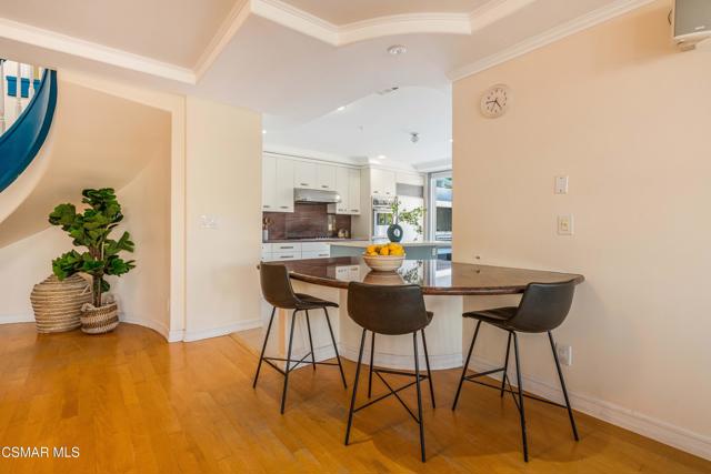 1645 Malcolm Avenue, Los Angeles CA: https://media.crmls.org/mediaz/fe02deed-9e43-4814-abd8-ce295665d365.jpg