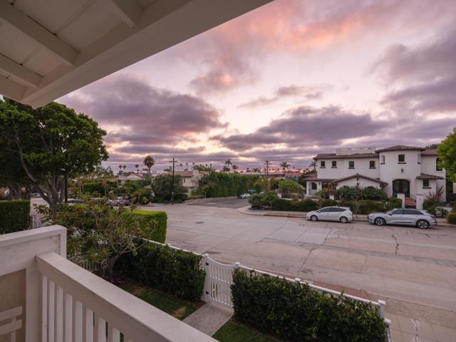 1221 Virginia Way, La Jolla CA: https://media.crmls.org/mediaz/fe030b21-99db-41d2-8e5e-40a211b92618.jpg